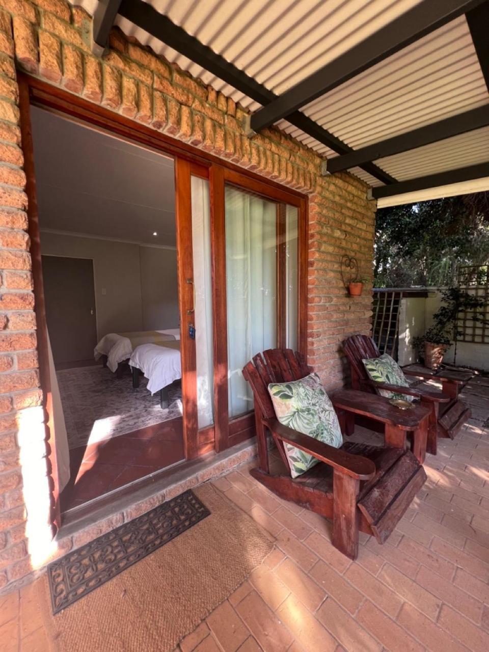 Aan D'Oewer Bed & Breakfast Цитрусдал Екстериор снимка