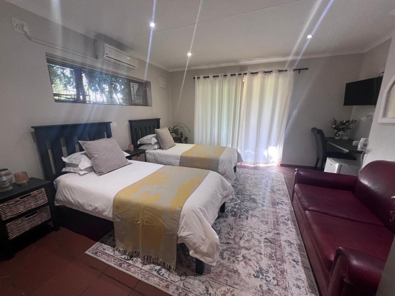 Aan D'Oewer Bed & Breakfast Цитрусдал Екстериор снимка